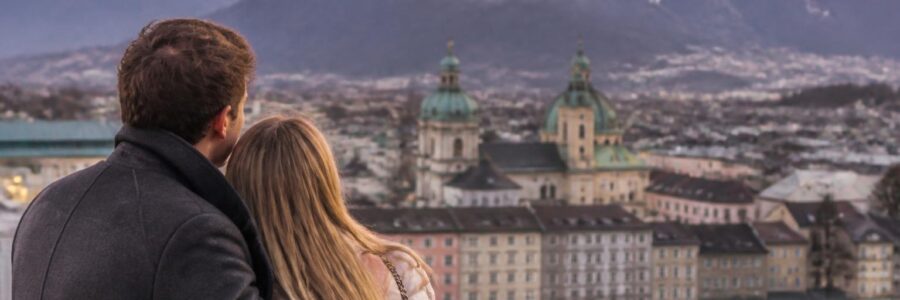 Kurzurlaub zu zweit in Innsbruck: Warum Stadtnähe romantischer sein kann als Abgeschiedenheit